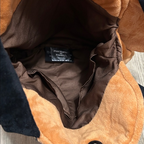 Five Nights At Freddy's Angry Freddy Face Plush Tote Bag - Picture 8 of 10